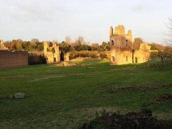 A piedi o in bicicletta, torna l'Appia day A piedi o in bicicletta, torna l'Appia day