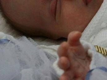 Non abbandonarlo, partorire in anonimato si può Non abbandonarlo, partorire in anonimato si può