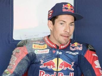 Nicky Hayden è morto dopo 5 giorni di coma. Aveva 36 anni Nicky Hayden è morto dopo 5 giorni di coma. Aveva 36 anni