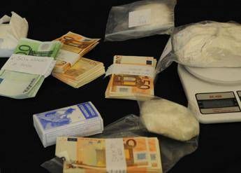 Istat: 208 miliardi di sommerso e illegale Istat: 208 miliardi di sommerso e illegale