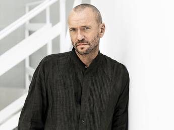 Biagio Antonacci: 'Dediche e manie' per un dialogo tra generazioni/Videointervista Biagio Antonacci: 'Dediche e manie' per un dialogo tra generazioni/Videointervista