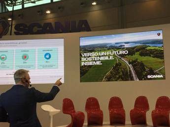 Scania presenta nuovo motore a gas da 13 lt Scania presenta nuovo motore a gas da 13 lt