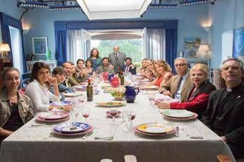 A casa tutti bene, prime immagini del nuovo film di Muccino A casa tutti bene, prime immagini del nuovo film di Muccino