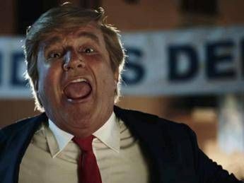 'Poveri ma ricchissimi' con De Sica 'alla Trump' e Brizzi che non c'è 'Poveri ma ricchissimi' con De Sica 'alla Trump' e Brizzi che non c'è