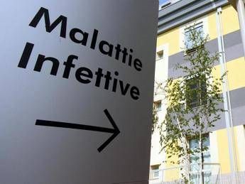 Muore a un anno per meningite Muore a un anno per meningite
