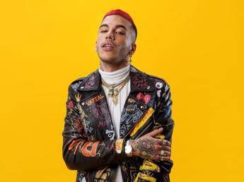 E' corsa al tour di Sfera Ebbasta E' corsa al tour di Sfera Ebbasta