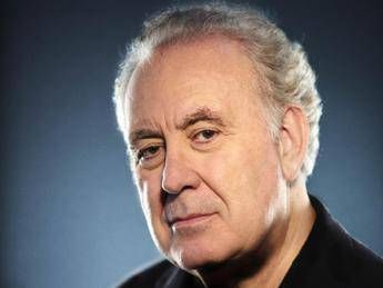 'M' come Moro: Santoro su Rai3 tra fiction, teatro e talk 'M' come Moro: Santoro su Rai3 tra fiction, teatro e talk
