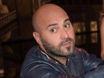 Giuliano Sangiorgi presto papà Giuliano Sangiorgi presto papà