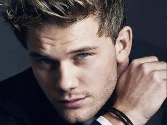 'Mamma Mia! Ci risiamo' al Giffoni Festival con Jeremy Irvine 'Mamma Mia! Ci risiamo' al Giffoni Festival con Jeremy Irvine