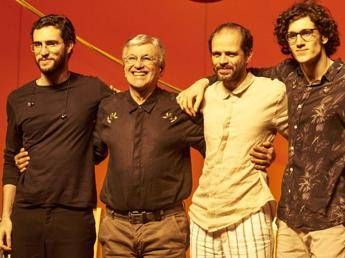 Caetano Veloso in tour in Italia con i tre figli Caetano Veloso in tour in Italia con i tre figli
