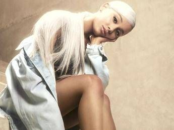 Ariana Grande è 'Sweetener' Ariana Grande è 'Sweetener'