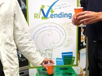 Al via RiVending, nuova vita a bicchieri e palette del caffè Al via RiVending, nuova vita a bicchieri e palette del caffè