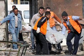 Tre autobomba a Damasco, almeno 8 morti Tre autobomba a Damasco, almeno 8 morti