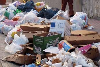 Spazzatura d'oro connection a Perugia: sequestri per oltre 27 milioni e un arresto Spazzatura d'oro connection a Perugia: sequestri per oltre 27 milioni e un arresto