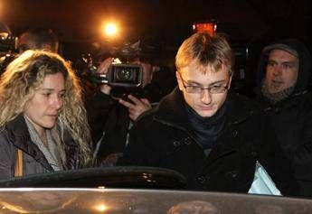 Garlasco, prima notte in carcere per Stasi. Il legale: E' uno scempio, innocente in galera Garlasco, prima notte in carcere per Stasi. Il legale: E' uno scempio, innocente in galera