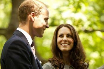 Colpi da professionista del cricket per la principessa Kate in India