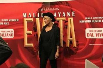 Malika Ayane è Evita: Impegno più duro dai tempi della scuola /Video Malika Ayane è Evita: Impegno più duro dai tempi della scuola /Video