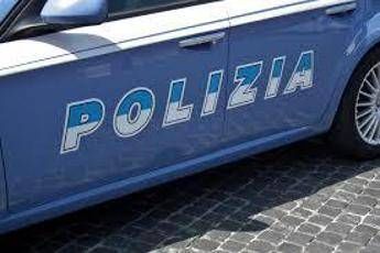 Genova, accoltella marito che l'aggredisce: lui è grave Genova, accoltella marito che l'aggredisce: lui è grave