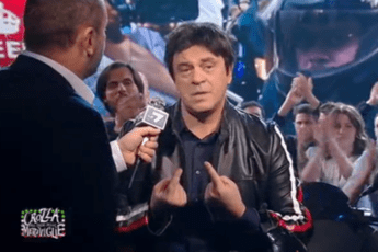 Crozza diventa 'Dibba': La mangiatoia è finita /Video Crozza diventa 'Dibba': La mangiatoia è finita /Video