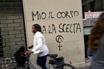 L'odissea di Giulia: porte chiuse da 23 ospedali prima di riuscire ad abortire L'odissea di Giulia: porte chiuse da 23 ospedali prima di riuscire ad abortire