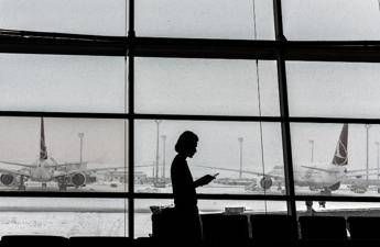 Immigrazione, bloccati in 58 all'aeroporto di Istanbul per provvedimento Trump Immigrazione, bloccati in 58 all'aeroporto di Istanbul per provvedimento Trump