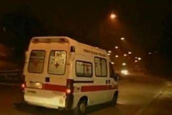 Firenze, accoltellato all'addome in strada: grave 38enne Firenze, accoltellato all'addome in strada: grave 38enne