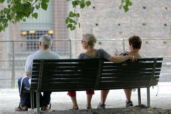 Caldo e anziani, ecco come proteggerli Caldo e anziani, ecco come proteggerli