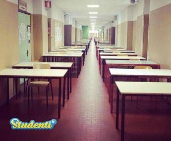 Prima prova Maturità 2015: aule pronte per il fischio d’inizio Prima prova Maturità 2015: aule pronte per il fischio d’inizio