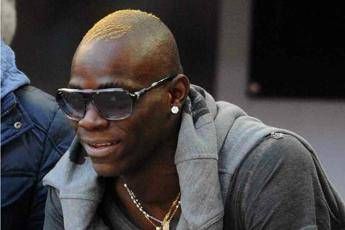 Lo psichiatra: Balotelli è guarito, riportatelo in serie A Lo psichiatra: Balotelli è guarito, riportatelo in serie A