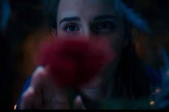 'La Bella e la Bestia' da record: il teaser batte quello di 'Star Wars' /Video 'La Bella e la Bestia' da record: il teaser batte quello di 'Star Wars' /Video