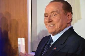 Berlusconi: Se Renzi lascia, lo prendo come annunciatore a Mediaset Berlusconi: Se Renzi lascia, lo prendo come annunciatore a Mediaset