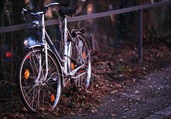 Dalla musica al casco, le 10 cattive abitudini dei ciclisti Dalla musica al casco, le 10 cattive abitudini dei ciclisti