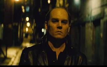 Applausi convinti per il gangster Johnny Depp in 'Black Mass' Applausi convinti per il gangster Johnny Depp in 'Black Mass'