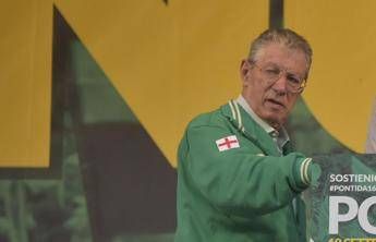 Bossi: Salvini leader centrodestra? Pensi alle alleanze e non alle cose personali Bossi: Salvini leader centrodestra? Pensi alle alleanze e non alle cose personali