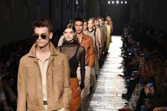 Svolta da Bottega Veneta, dal 2017 presenterà due sfilate l'anno Svolta da Bottega Veneta, dal 2017 presenterà due sfilate l'anno