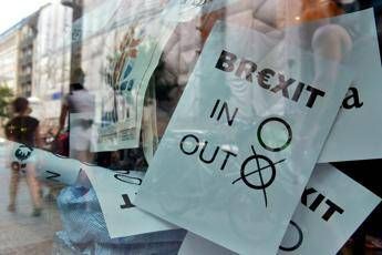 Ha vinto Brexit, Gran Bretagna fuori da Ue Ha vinto Brexit, Gran Bretagna fuori da Ue