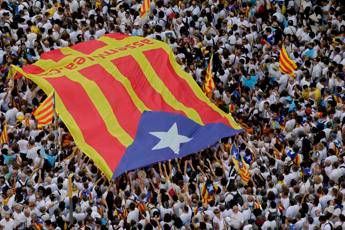 Spagna, Corte Costituzionale sospende mozione indipendenza Catalogna Spagna, Corte Costituzionale sospende mozione indipendenza Catalogna