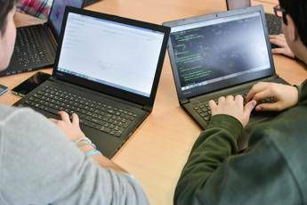 I nativi digitali pensano diversamente: più liberi, ma più fragili sulle dipendenze I nativi digitali pensano diversamente: più liberi, ma più fragili sulle dipendenze