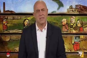 Crozza: Renzi, Boschi e Verdini. Lo zar, la zarina e il lazzarone /Video Crozza: Renzi, Boschi e Verdini. Lo zar, la zarina e il lazzarone /Video