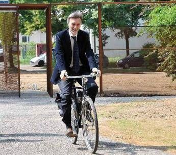 Delrio, il neoministro che vuole rendere ciclabili le città italiane Delrio, il neoministro che vuole rendere ciclabili le città italiane