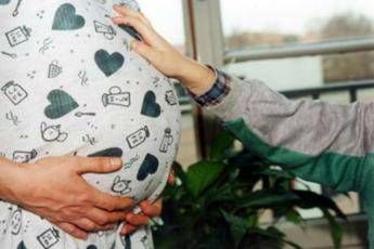 Crolla un mito: inutile parlare al bimbo nel pancione Crolla un mito: inutile parlare al bimbo nel pancione