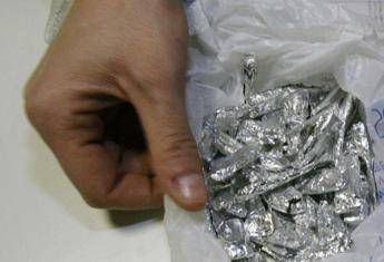 In tribunale con la cocaina nello zaino, l'harakiri dello spacciatore In tribunale con la cocaina nello zaino, l'harakiri dello spacciatore