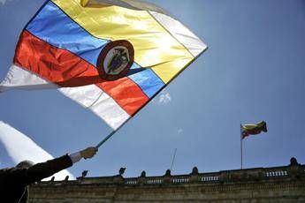 Colombia, Farc hanno consegnato le armi Colombia, Farc hanno consegnato le armi