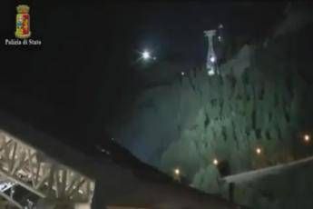 Monte Bianco, il video dei soccorsi in funivia Monte Bianco, il video dei soccorsi in funivia