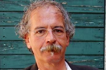 È morto Gianmaria Testa, il cantautore ferroviere scoperto dalla Francia È morto Gianmaria Testa, il cantautore ferroviere scoperto dalla Francia