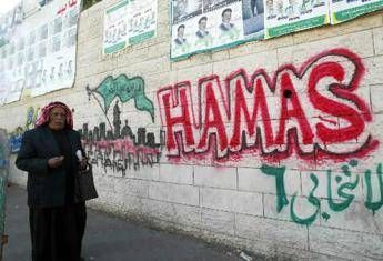 Blitz in Cisgiordania, Israele arresta 25 capi Hamas Blitz in Cisgiordania, Israele arresta 25 capi Hamas