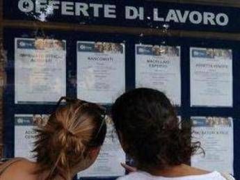 Lavoro, rallentano le assunzioni: -8,5% nei primi 8 mesi dell'anno Lavoro, rallentano le assunzioni: -8,5% nei primi 8 mesi dell'anno