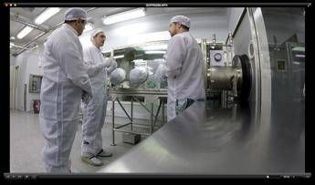 In Italia esposto frammento di Luna dal valore di 53 milioni di dollari In Italia esposto frammento di Luna dal valore di 53 milioni di dollari