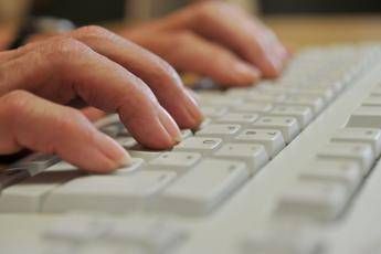 'Islamic State hackers' target Iran's national statistics office 'Islamic State hackers' target Iran's national statistics office
