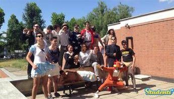 Altro che ansia da esame di maturità, gli studenti la combattono con ironia Altro che ansia da esame di maturità, gli studenti la combattono con ironia